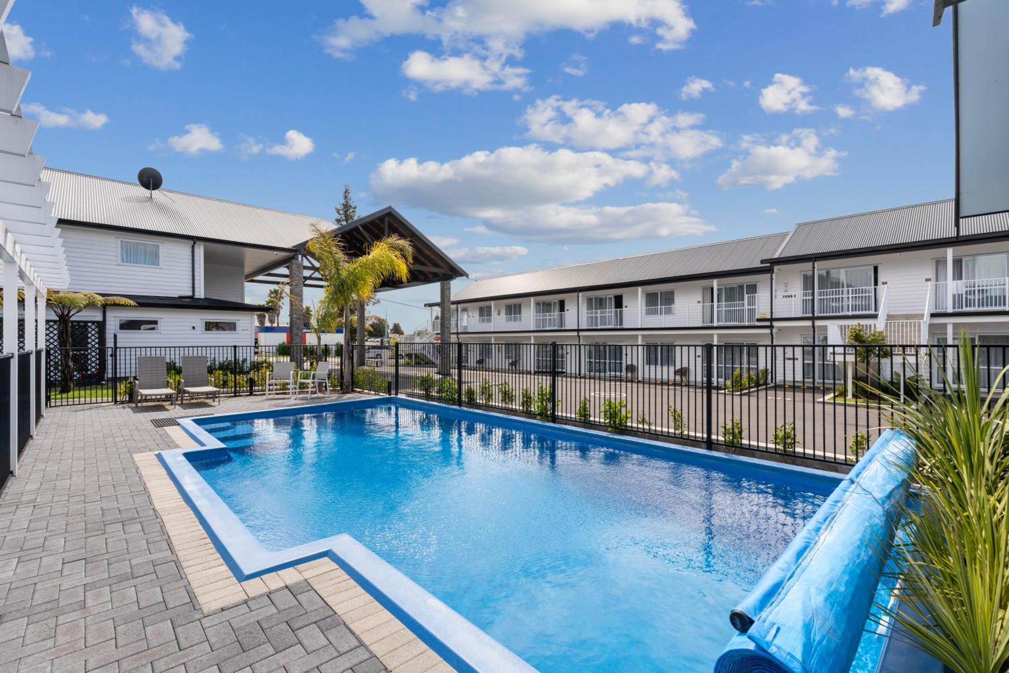 Newina Rotorua Hotel Exterior photo
