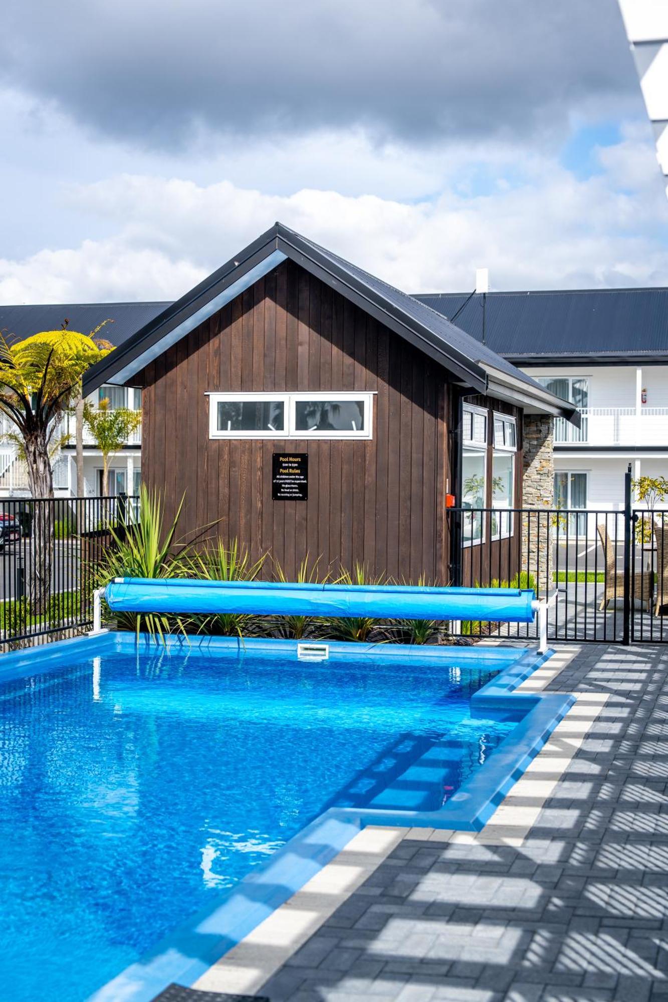 Newina Rotorua Hotel Exterior photo