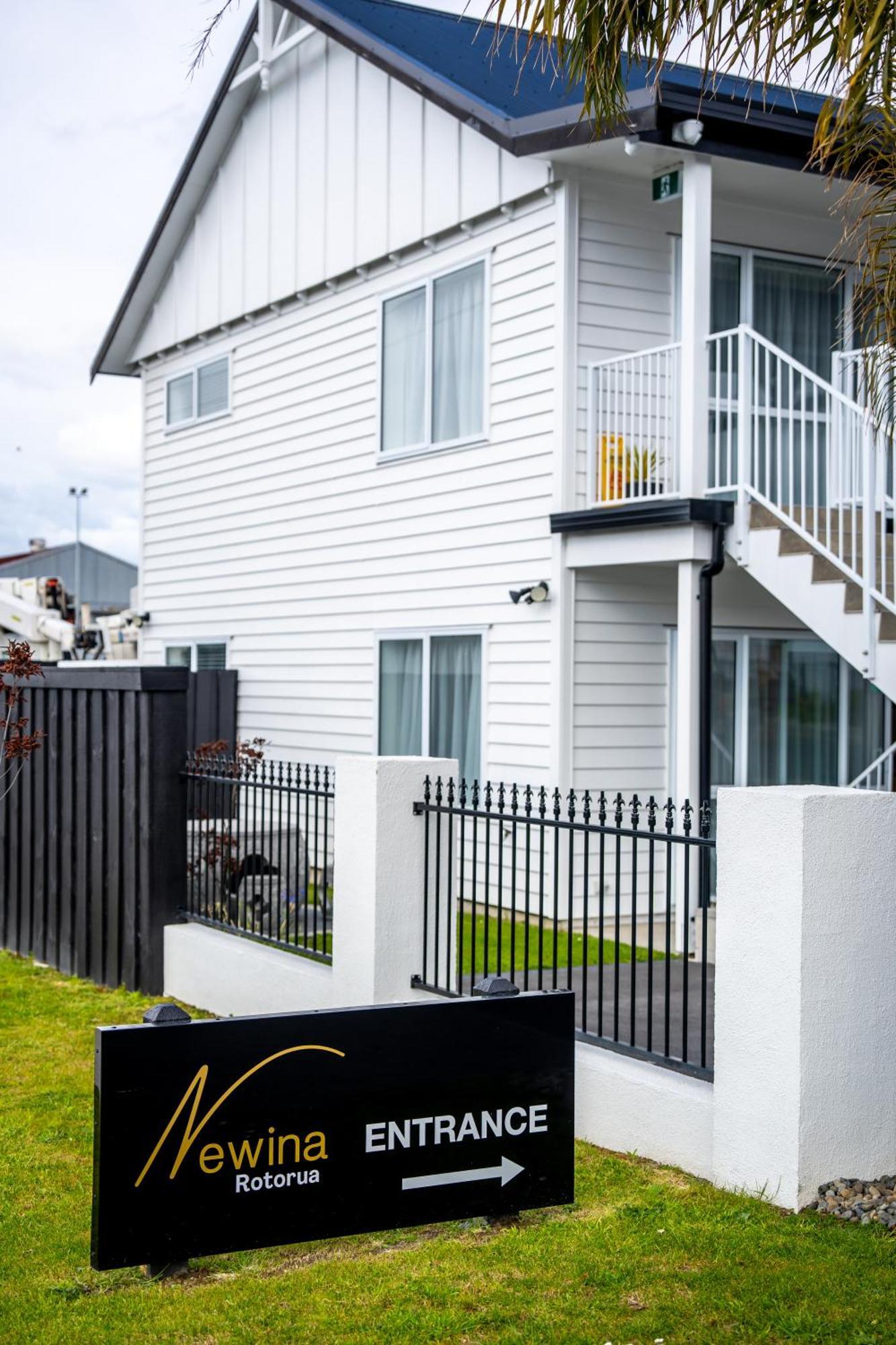 Newina Rotorua Hotel Exterior photo
