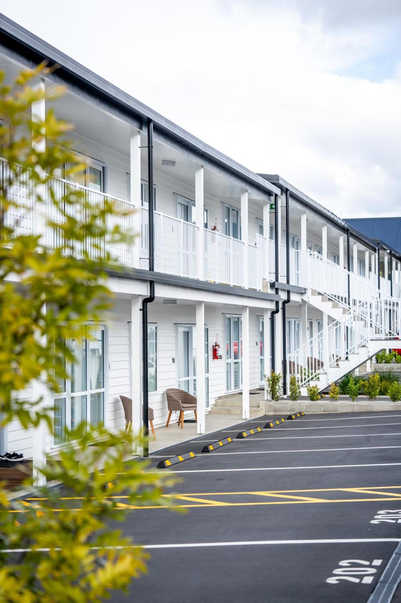 Newina Rotorua Hotel Exterior photo
